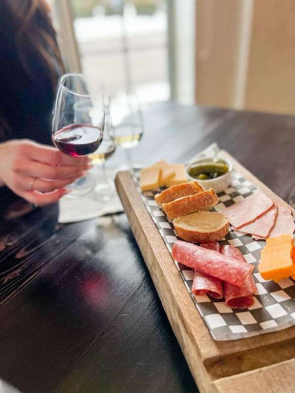 Niagara-on-the-Lake: Half-Day Wine, Beer & Charcuterie Tour - A practical half-day from Niagara Falls