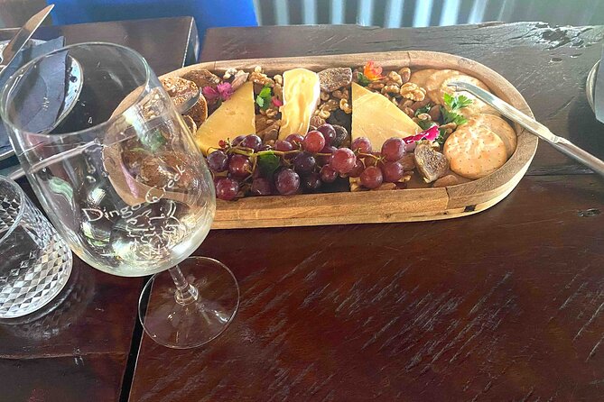 Noosa Hinterland Drinks Private Tour with Gin, Beer, Mead & Wine Tastings - Pomona Brings Gin and Small-Town Character