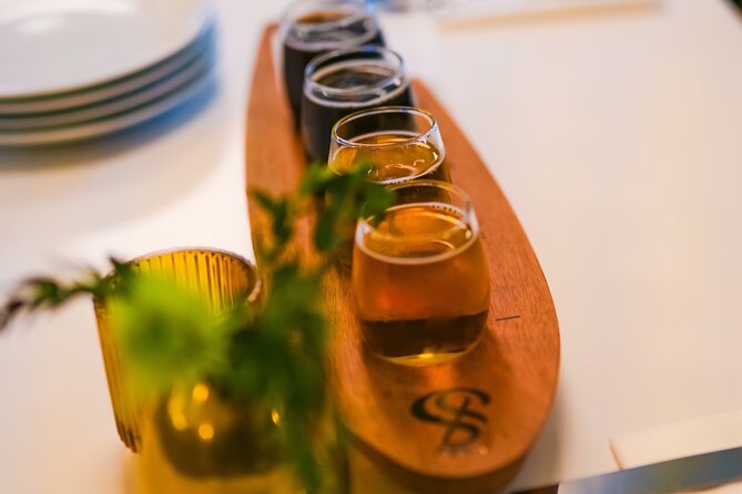 North Vancouver Elite Walking Brewery Tour - A walking beer tour with North Shore character