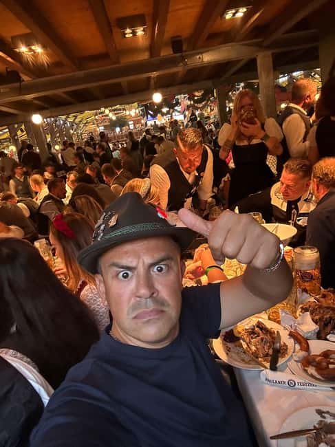 Oktoberfest Munich: Lunch/Dinner table reserv. big beer tent - Should you book this Oktoberfest table?