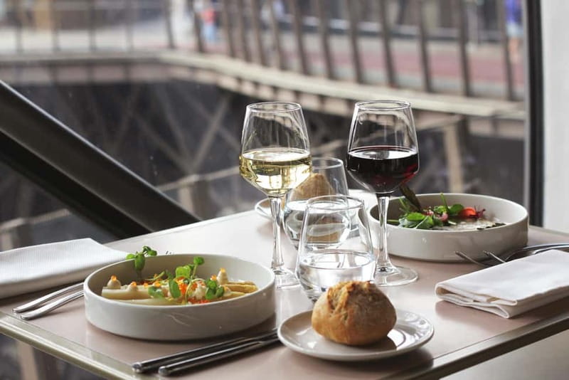 Paris: Early Dinner at Madame Brasserie in the Eiffel Tower - Exploring the Eiffel Tower after dinner