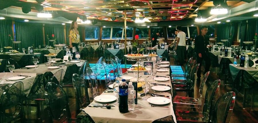 Pattaya: All Star Dinner Cruise, Cabaret Show & Beer Buffet - Boarding at Bali Hai Pier before sunset