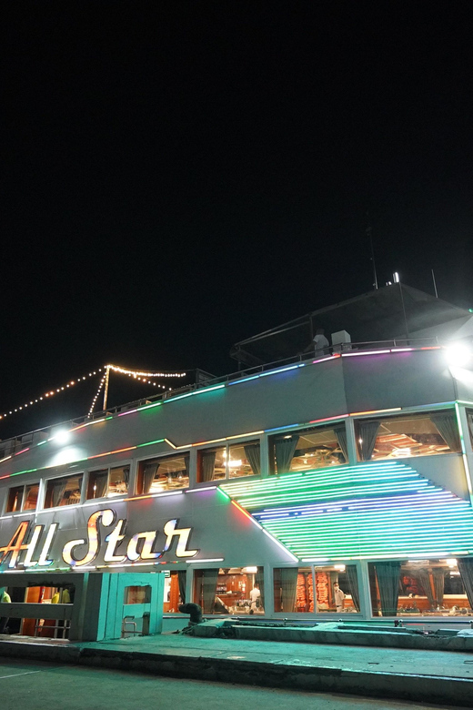 Pattaya: All Star Dinner Cruise, Cabaret Show & Beer Buffet - Pattaya Bay views between courses