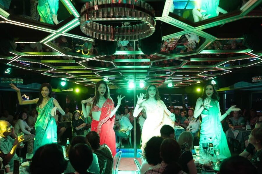 Pattaya: All Star Dinner Cruise, Cabaret Show & Beer Buffet - Who gets the best value from this cruise