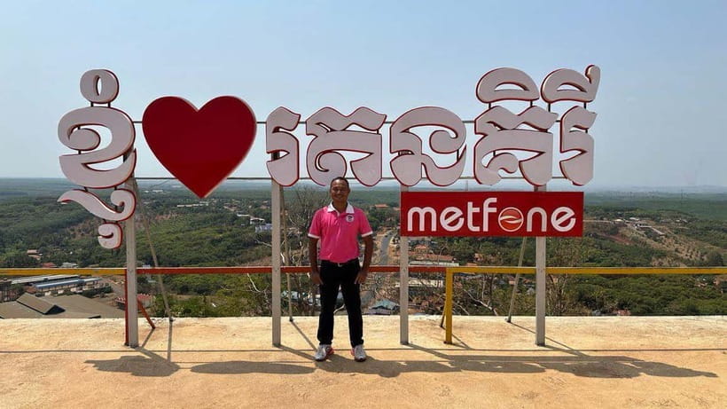 Phnom Penh: Street Art and Food Tour with Pickup and Beer - Key points to know before booking