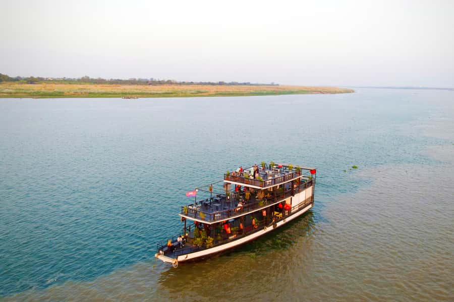 Phnom Penh: Sunset Cruise with Unlimited Beer &Fruit platter - Unlimited drinks and the fruit platter