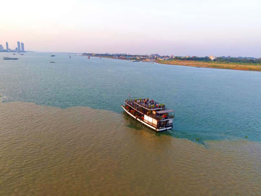 Phnom Penh: Sunset Cruise with Unlimited Beer &Fruit platter - Practical booking advice