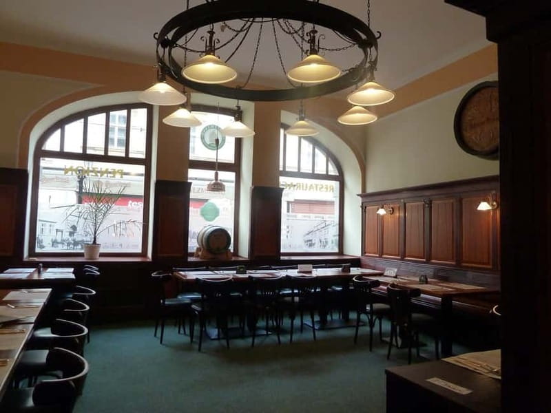 Pilsner Brewery & Nizbor Glass Factory Combination Tour - Rückl Crystal and the town of Nizbor