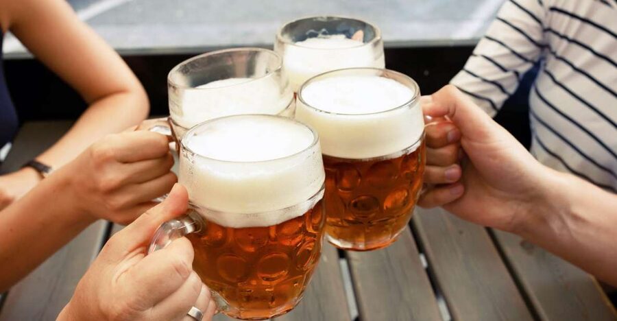 Prague: Afternoon Beer Cruise with Drinks Included - Key points to know before boarding