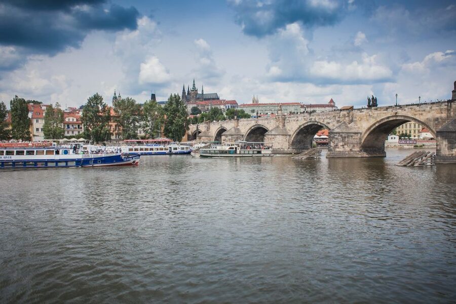 Prague: Afternoon Beer Cruise with Drinks Included - Weather and the best time to go