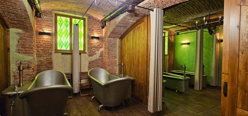 Prague: Beer and Wine Spa Bath with Salt Cave Experience - How long the hour really feels
