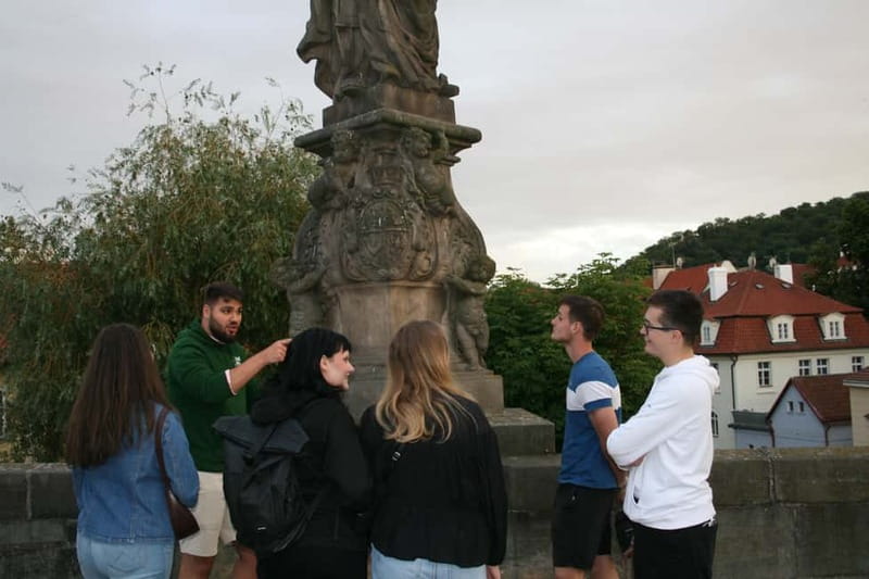 Prague Beer History: Highlights Tour with Tasting - The 15-minute walk to Uhelný trh