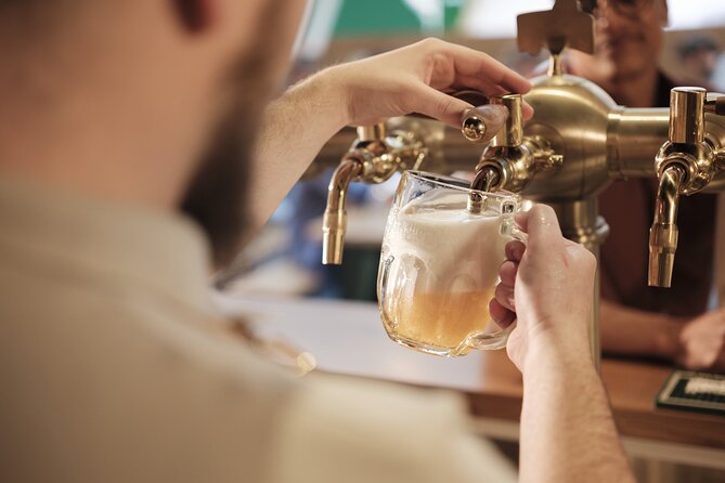 Prague Beer Pouring Class at Pilsner Urquell - Three Czech pours that change the same beer