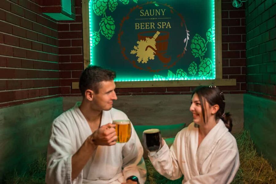 Prague: Beer Spa Experience with Unlimited Beer and Sauna - Sauna, cold shower, and the best way to use the hour