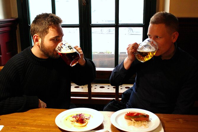 Prague Beer Tasting - 8 types of Czech beer included - From traditional lager to fruity modern beer