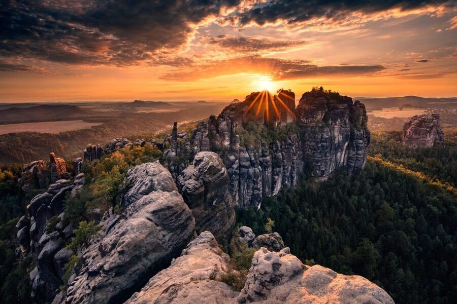 Prague: Discover Bohemia—Tisa Rocks, Bastei & Brewery Tour - Lunch is more useful than a quick roadside stop