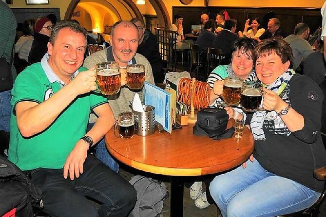 Prague Old Town And Beer Walking Tour Including Dinner - The guide can make or break the evening
