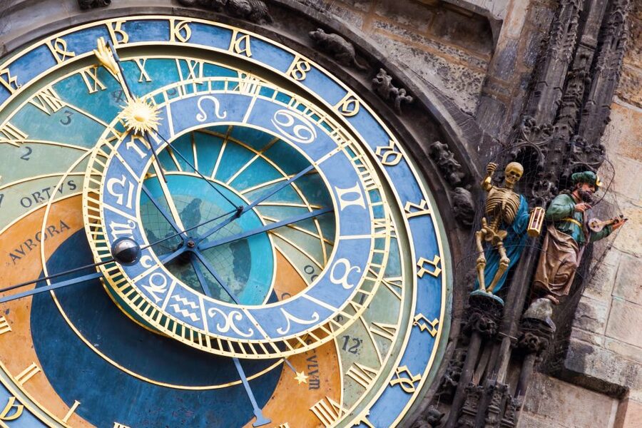 Prague: One Prague Tour with Local Food & Beer - Why the Small Group Makes a Difference
