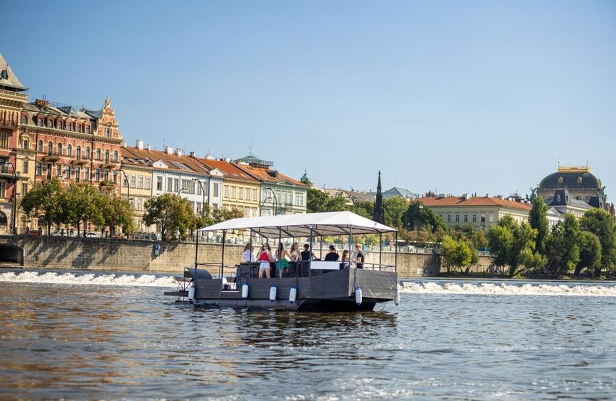 Prague: Private Cycle Boat River Tour with Beer or Prosecco - What your 90 minutes look like