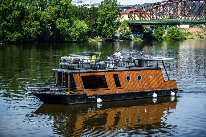 Prague YachtBoat CLASSIC cruise with Unlimited Beer or Prosecco - Leaving Náplavka and getting your bearings