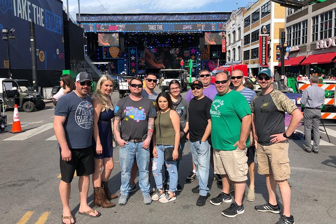 Premier Distillery & Craft Brewery Bus Tour with 9+ Tastings - Starting at The Green Light Bar