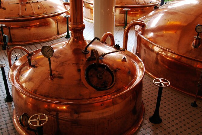 Private Beer Tasting with Best of Barcelona - Gothic Quarter: old streets and the first tavern atmosphere