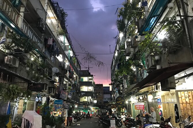 Private Craft Beer and Sightseeing Adventure Tour on Scooter in Ho Chi Minh City - Nguyen Thien Thuat Apartment Buildings: daily life in the city