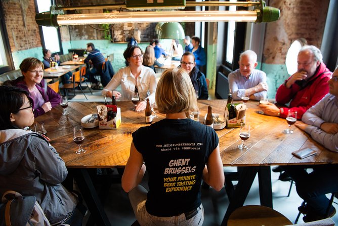 Private: Discover Brussels beer & breweries by a young local (incl. chocolate) - Belgian chocolate meets beer
