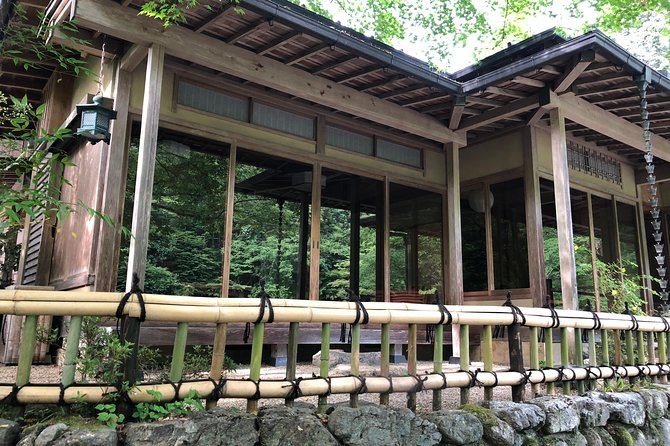Private Tour: Tokyo's Oldest Sake Brewery and Riverside Walk - A short visit to Kanzanji Temple