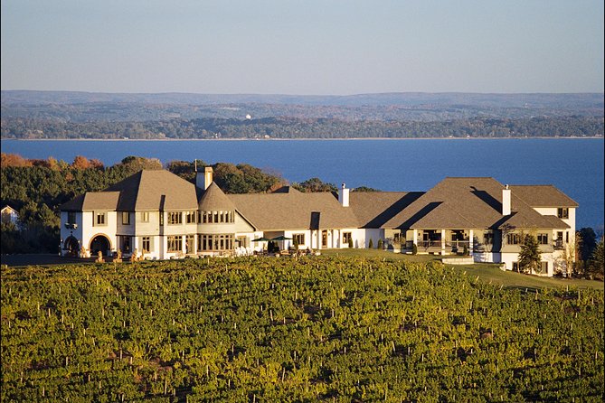 Private Traverse City Winery or Brewery Tour - Four stops across Traverse City wine country