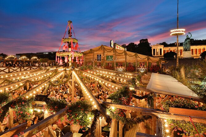 Private VIP Oktoberfest, Table, 3-Course-Menu, Beer & Champagne - Meeting Sepp at Marienplatz