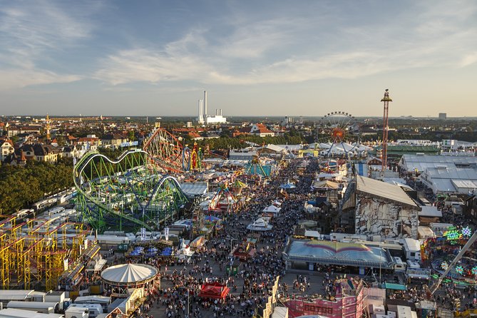 Private VIP Oktoberfest, Table, 3-Course-Menu, Beer & Champagne - Should you book it?