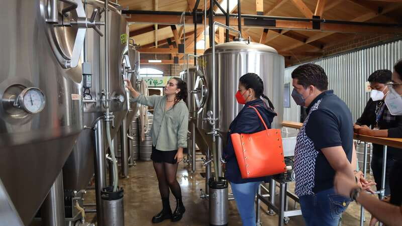 Puebla: Cholula Craft Beer Tour by Tram - Two more breweries and nine samples