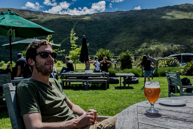Queenstown Hop-on Hop-off Evening Beer Tour - Strike Bowl and Canyon Brewing