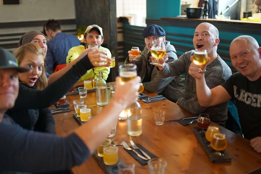 Reykjavik: Beer and Booze Tour - Meeting your guide by Ingólfstorg