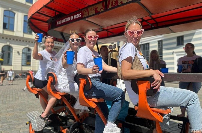 Riga Prosecco & Beer Bike Tour - Practical tips for meeting on Tirgoņu iela