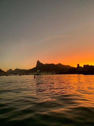 Rio de Janeiro: SpeedBoat Tour – Sunset with Beer