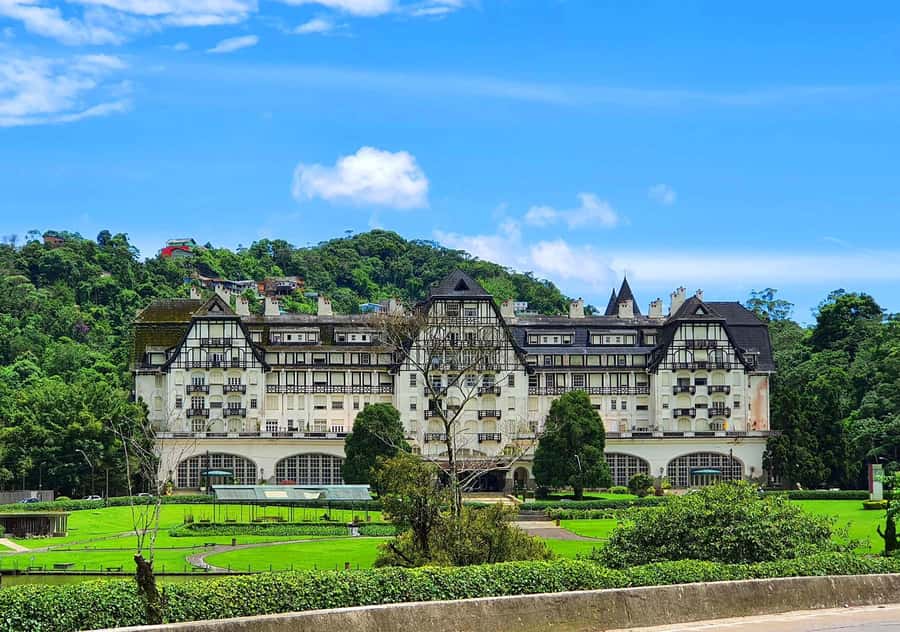 Rio: Petrópolis Trip with Palace, Imperial Museum & Brewery - Crystal Palace and the limits of a quick visit