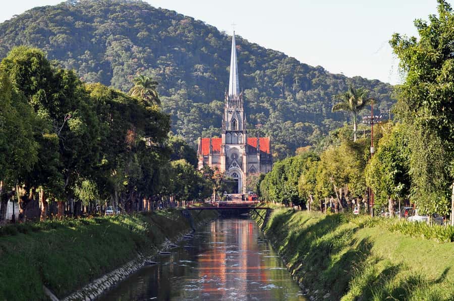 Rio: Petrópolis Trip with Palace, Imperial Museum & Brewery - The two-hour ride and Casa do Alemão