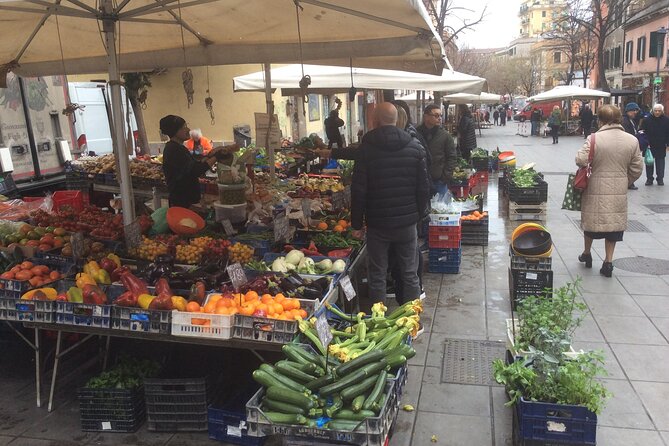 Rome Pigneto Craft Beer Private Tour - Walking through Pigneto’s street art and market