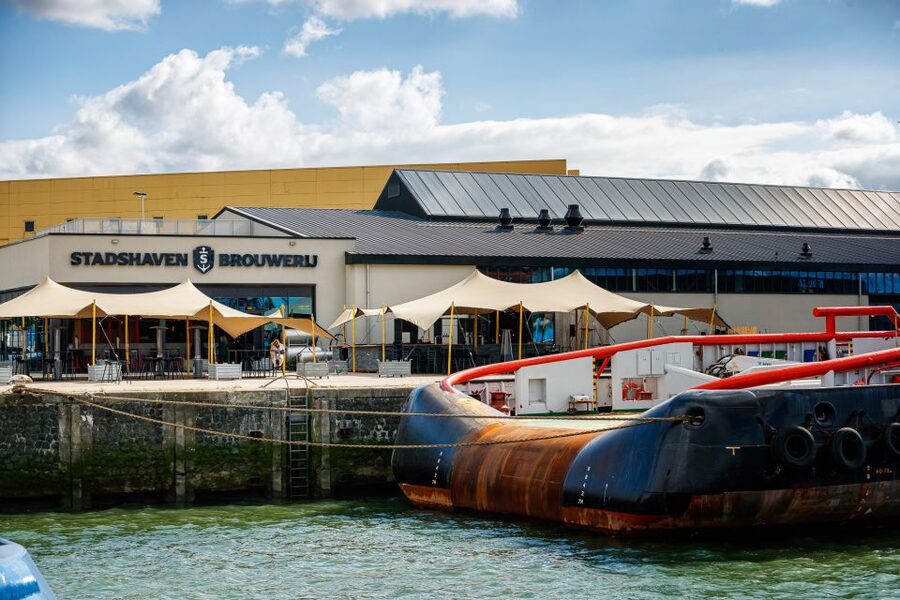 Rotterdam: Stadshaven Brewery Tour with Beer Tastings - Who will enjoy this brewery visit?