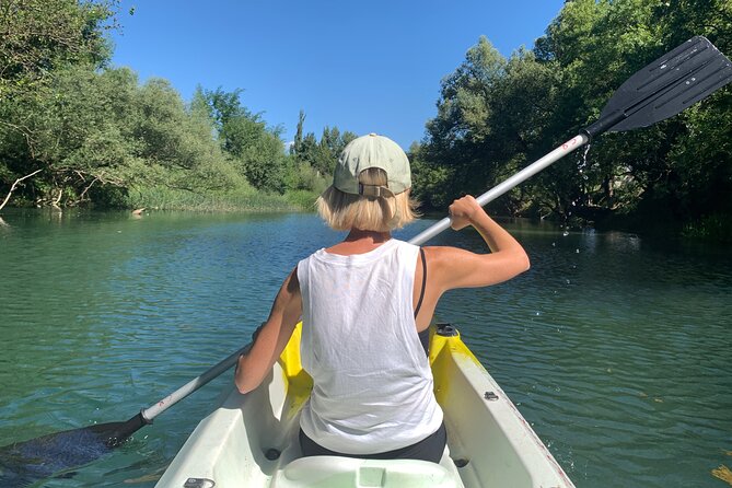 Safari kayak adventure w BBQ & Beer - Paddling the calm Bunica River