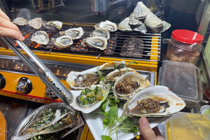 Saigon Night Craft Beer and Street Food By Scooter and motorbike - Stop three: Ho Thi Ky Flower Market