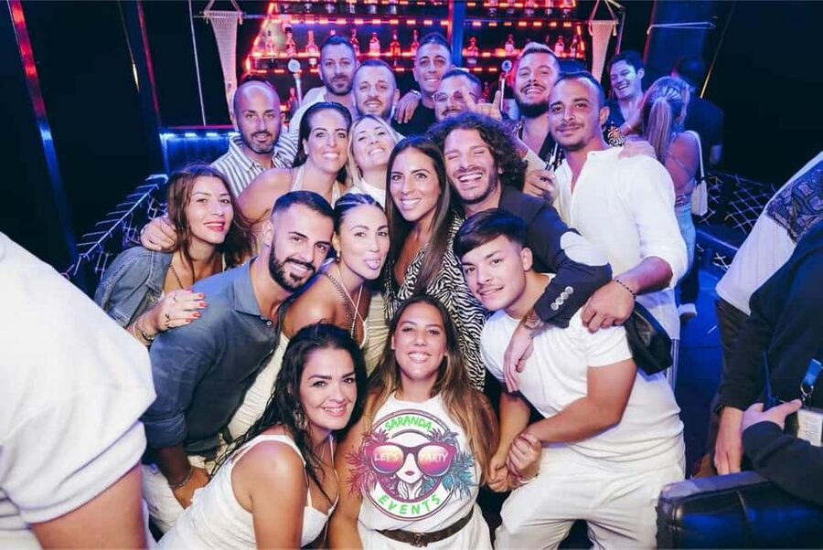Sarande: Pub Crawl & Boat Party, 6 Shots, 1 Beer Club Entry - Starting with shots and a rooftop view