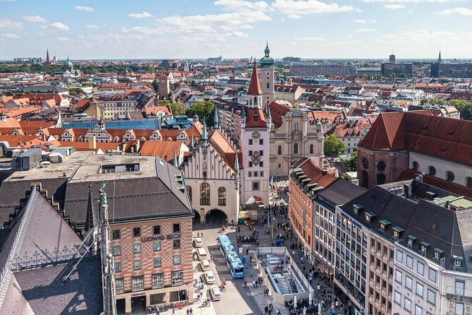 Self-guided Beer-Tour of Munich: Main Sights, Beer & Breweries - Hofbräuhaus and the rules of a Munich beer hall
