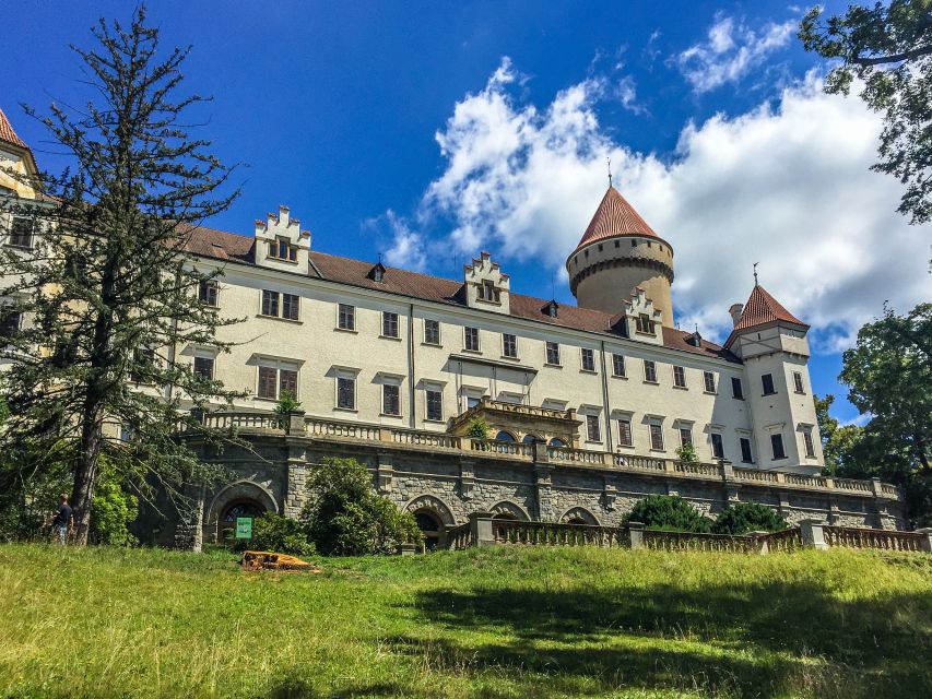 Self-Guided Bike Tour to Unetice Brewery - Who will enjoy this six-hour outing