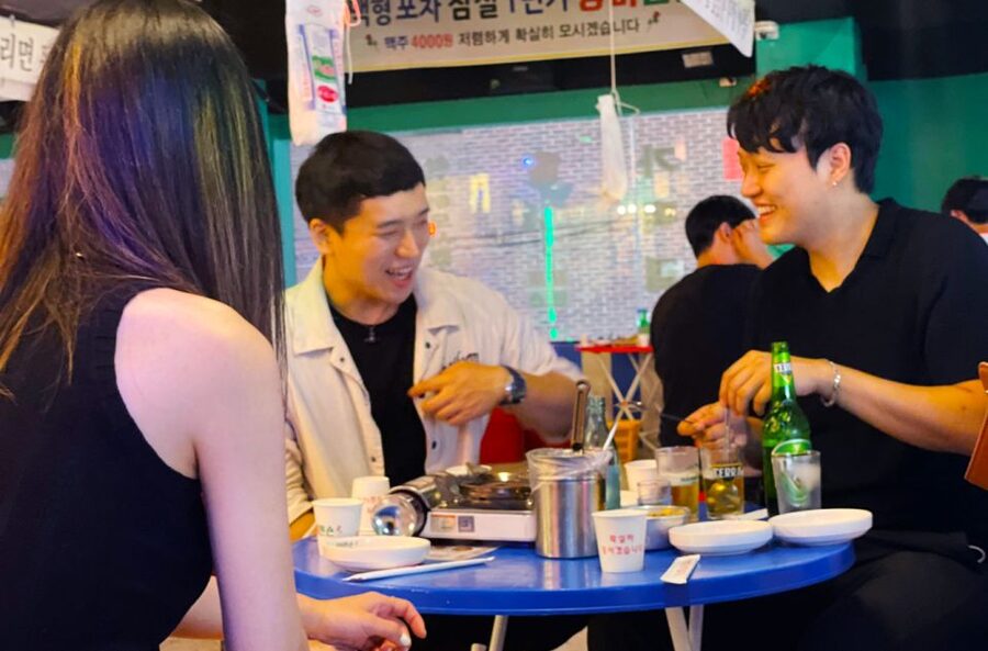 Seoul: Jamsil Baseball Stadium Game Ticket with Dinner& Beer - Why a KBO game feels different from American baseball
