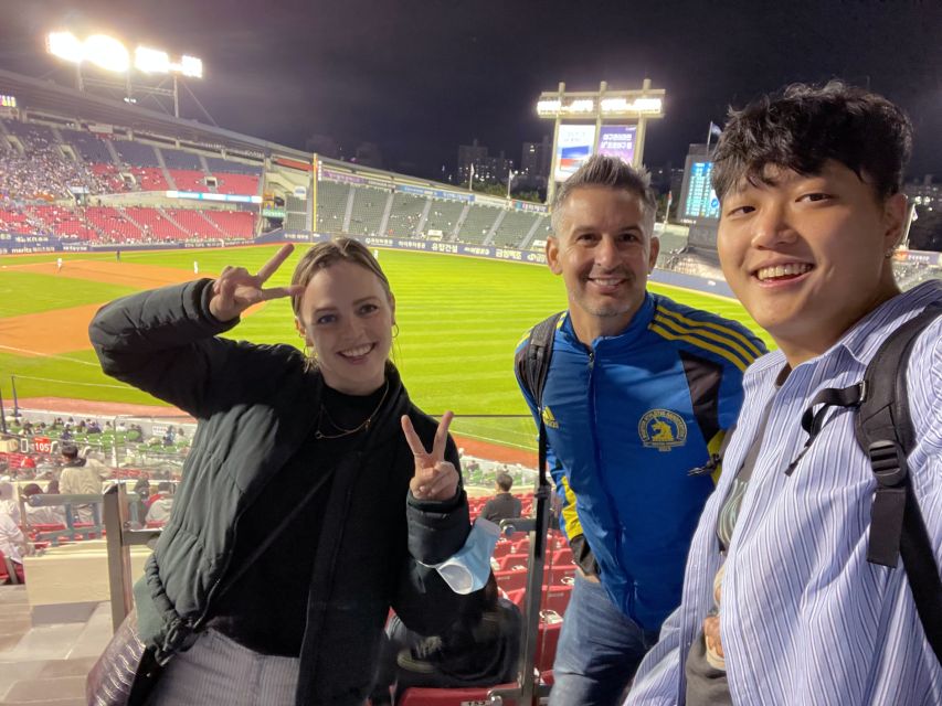 Seoul: Jamsil Baseball Stadium Game Ticket with Dinner& Beer - Who will get the most from this evening