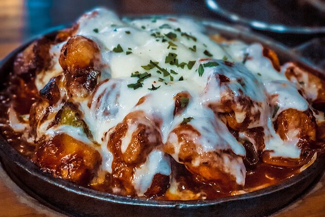 Seoul: Korean Chicken & Beer Night Tour with Local Hidden Gems - The second stop: variety instead of repetition