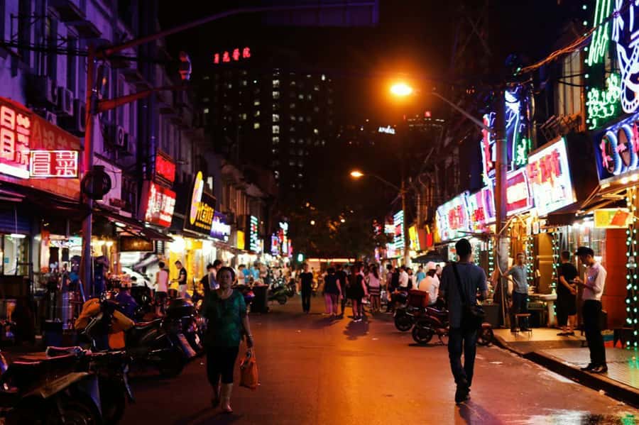 Shanghai: Craft Beer Tasting in Former French Concession - Old City lanes, dumplings, and rice wine